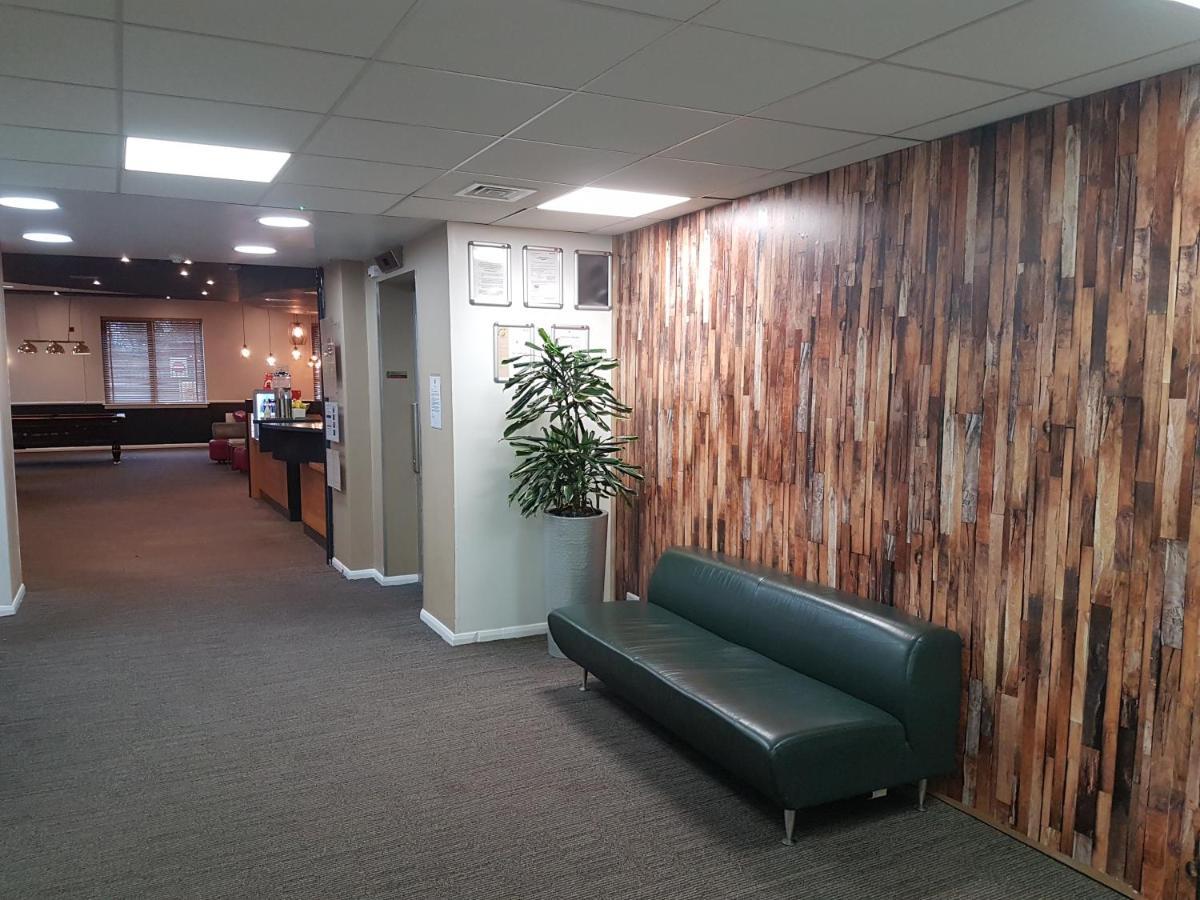Hotel Ibis Cardiff Gate - International Business Park Exterior foto